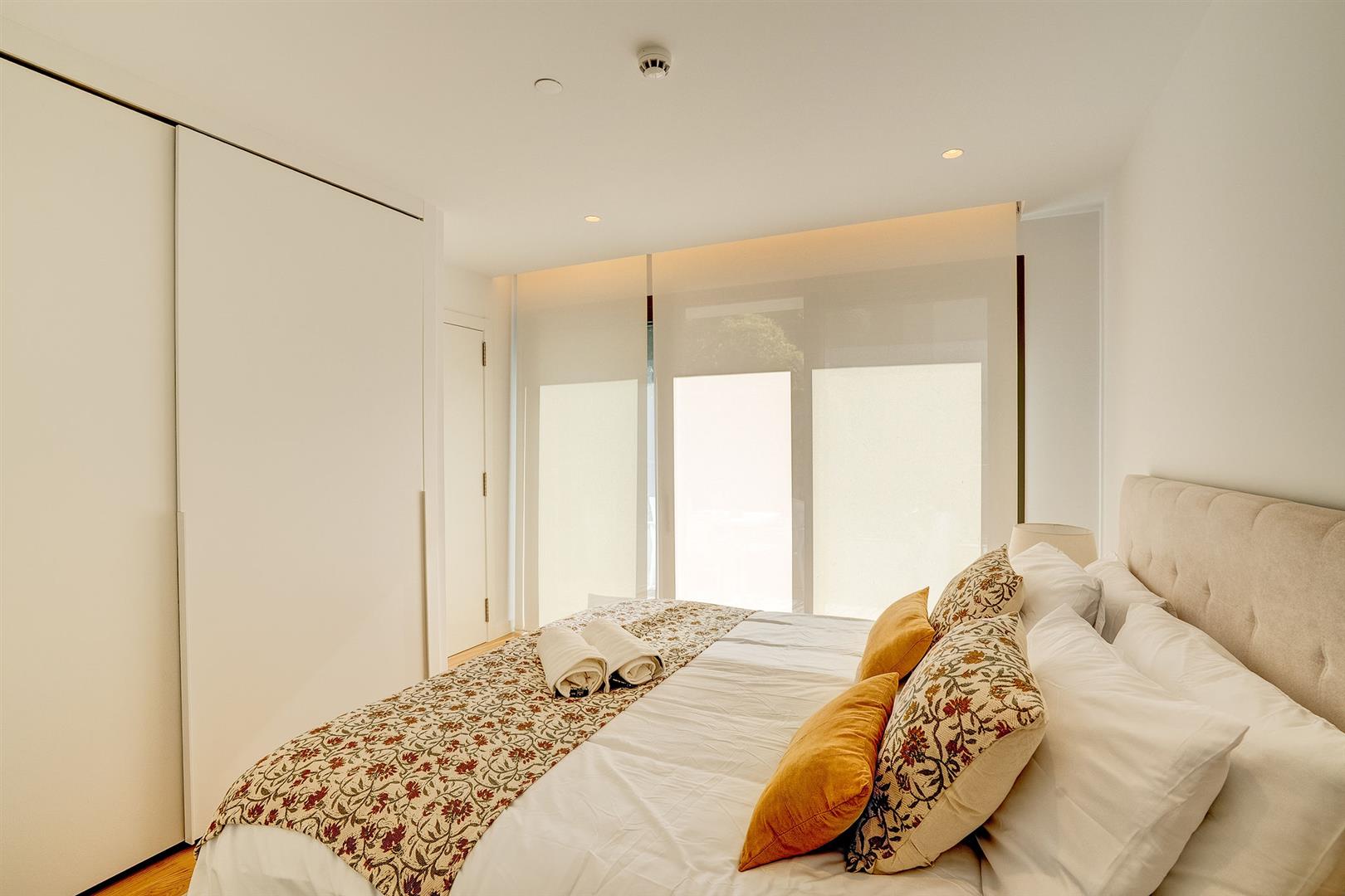 Image of House - 5 Bedrooms - 6 Bathrooms for Sale in North Gorge-Gibraltar, Image 30